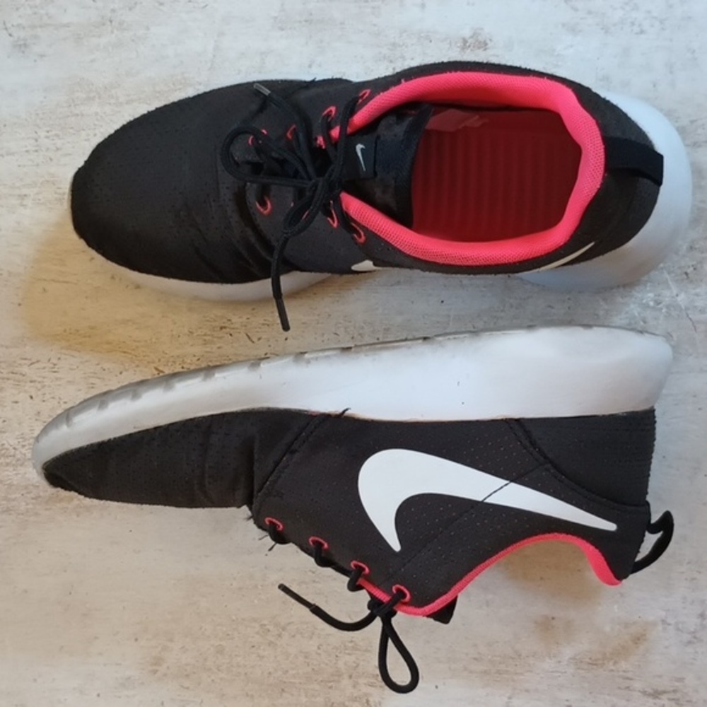 Ladies Nike Running Shoes